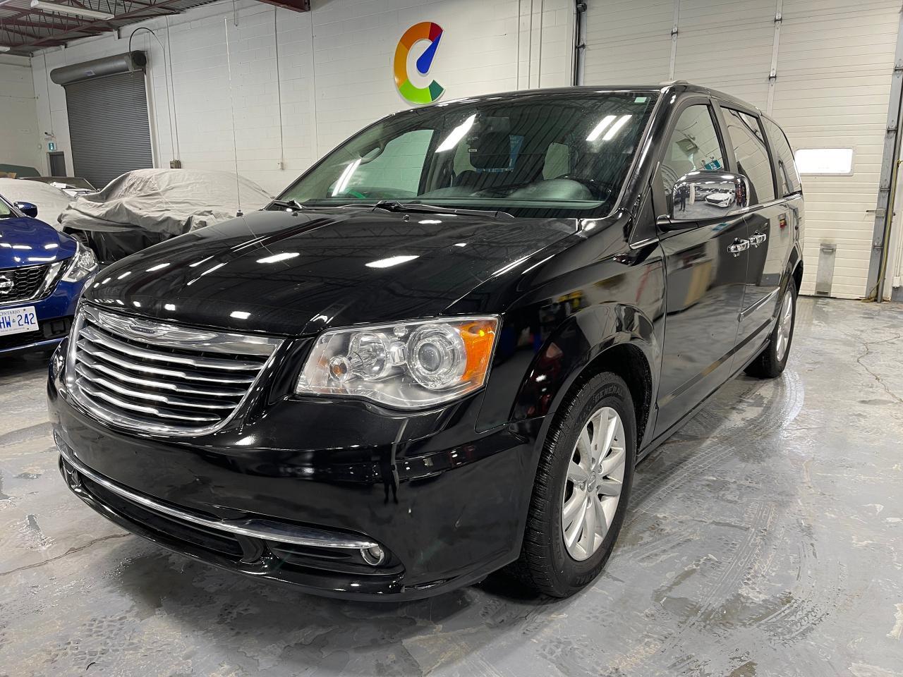 2016 Chrysler Town & Country